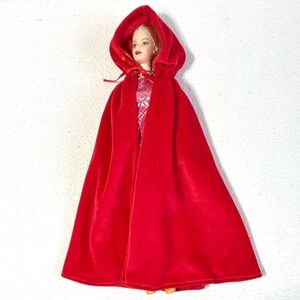 4/$20 Full Length Red Velour Cape for Barbie or Similar Sized Doll. Unbranded.